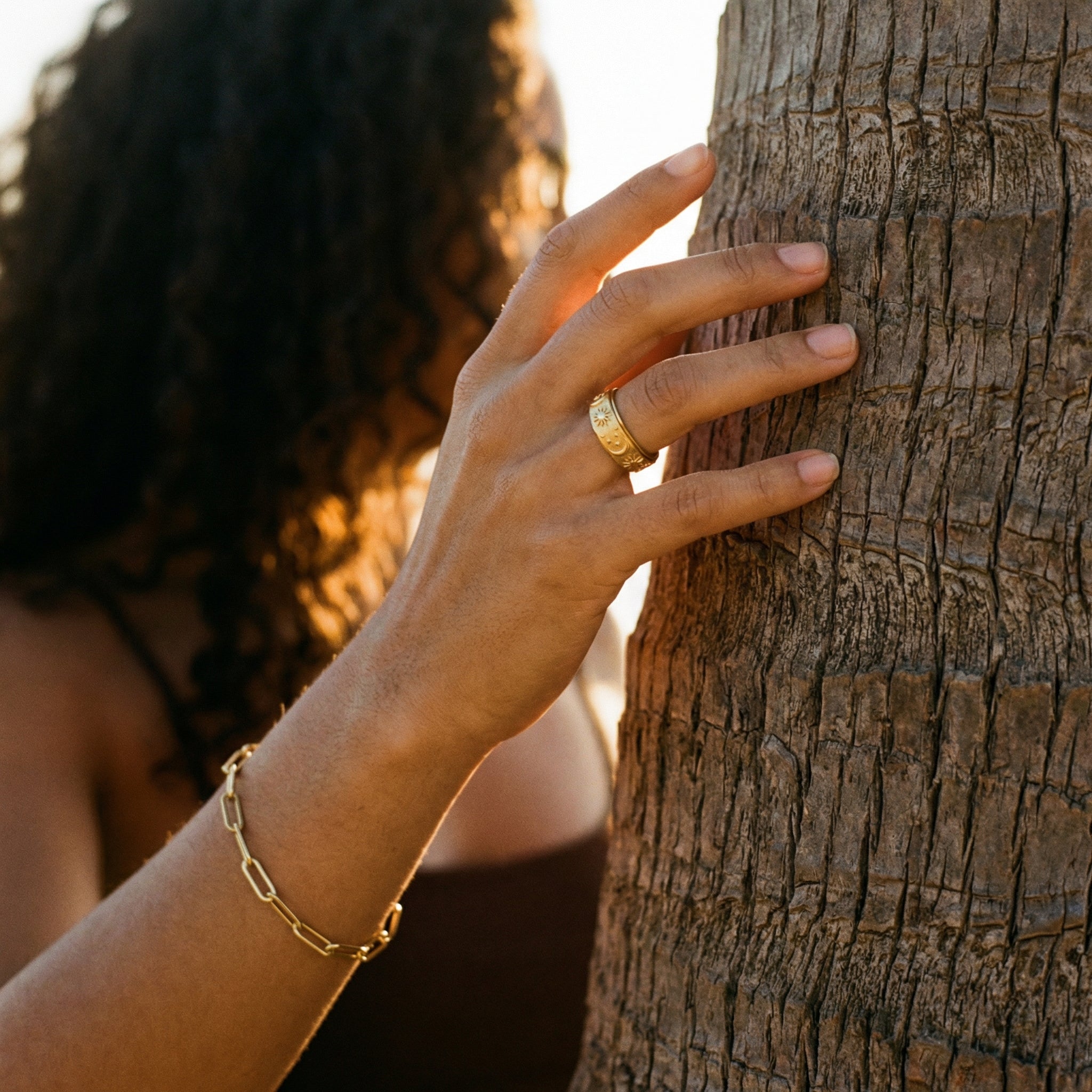 Cosmos Spinning Anxiety Ring – 14K Gold Waterproof