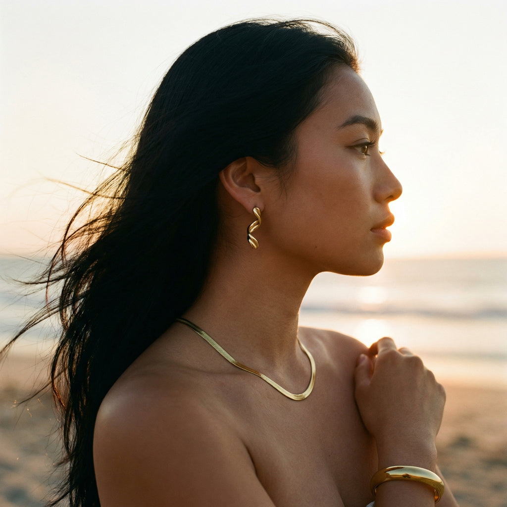 Aura Herringbone Necklace – 14K Gold Waterproof Jewelry
