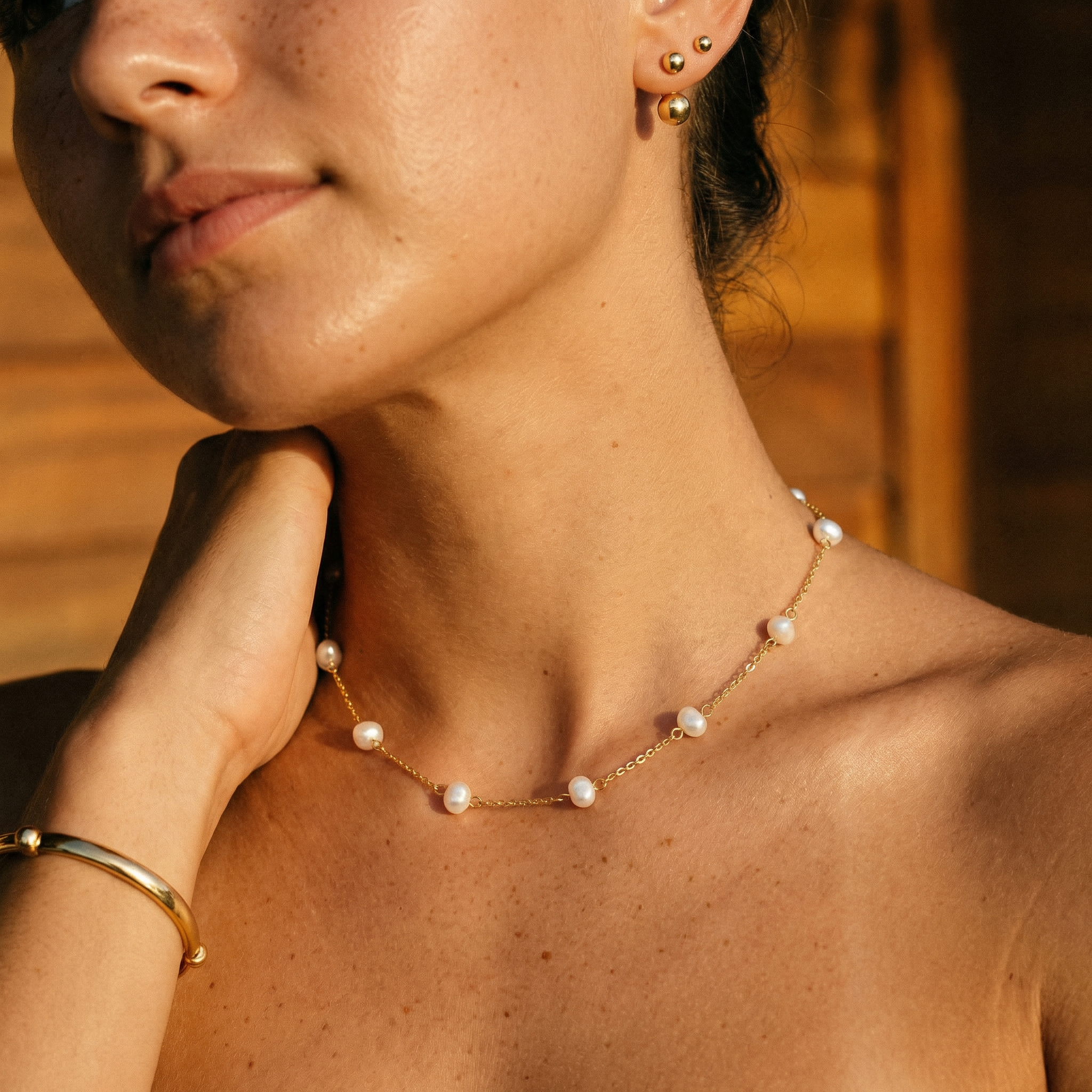 Elia Dainty Pearl Necklace – 14K Gold Waterproof