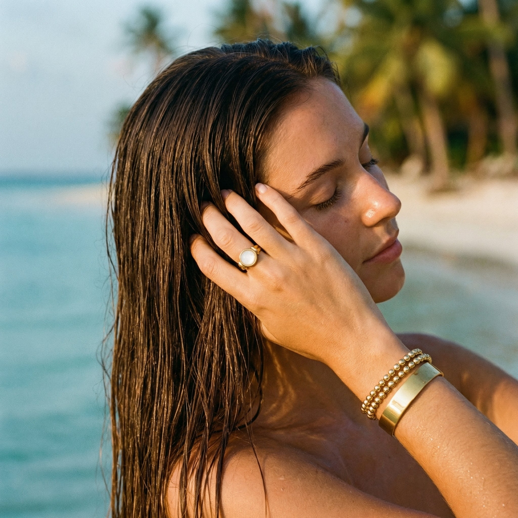Cove Mother of Pearl Ring